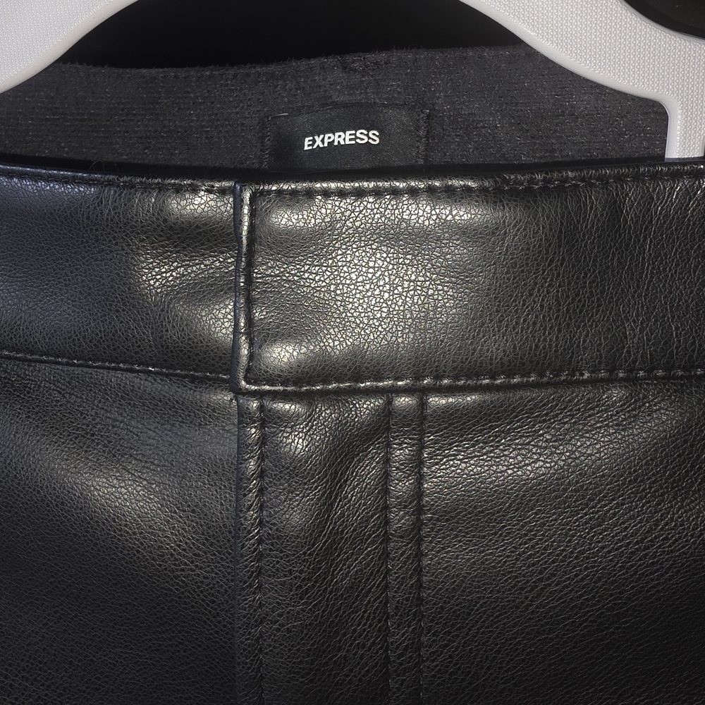 Express Black Leather Skirt - Picture 4 of 4
